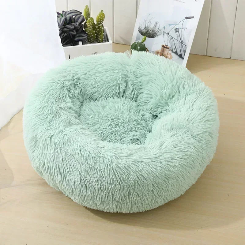 Round Plush Self-Warming Pet Bed with Non-Slip Bottom