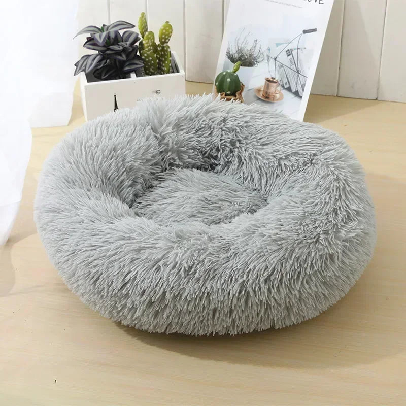 Round Plush Self-Warming Pet Bed with Non-Slip Bottom
