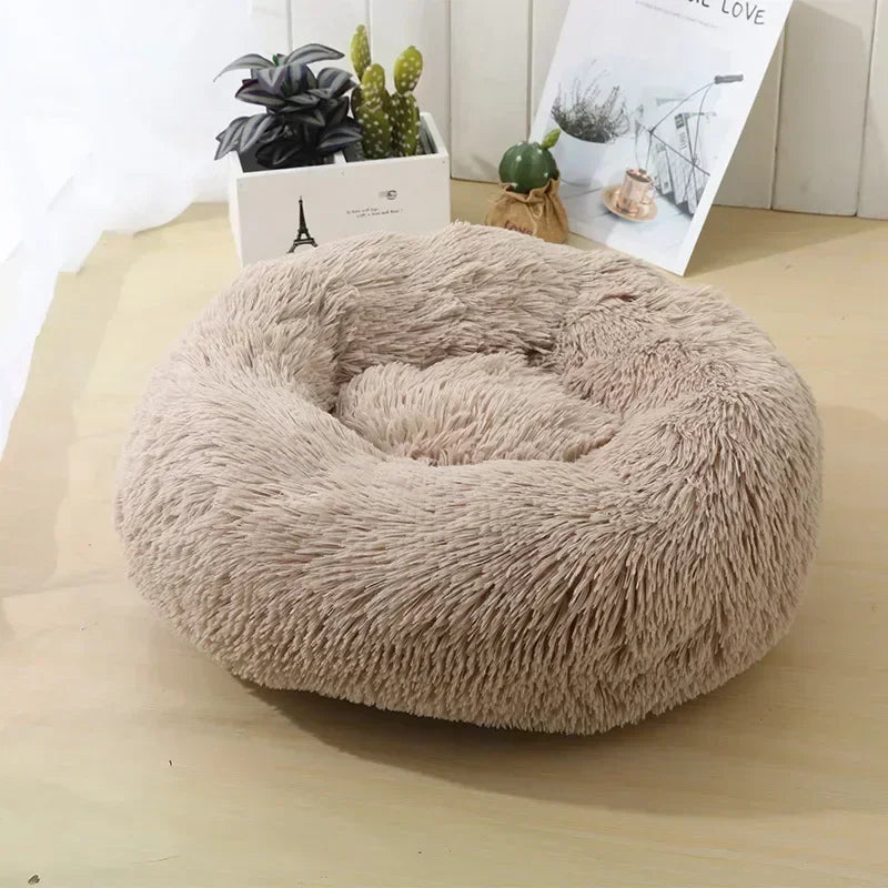 Round Plush Self-Warming Pet Bed with Non-Slip Bottom